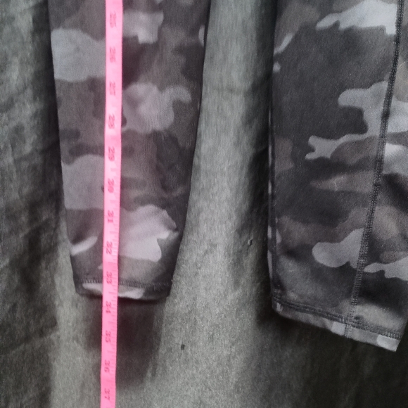 Ideology Black and Gray Leggings Versatile Activewear - Picture 10 of 16